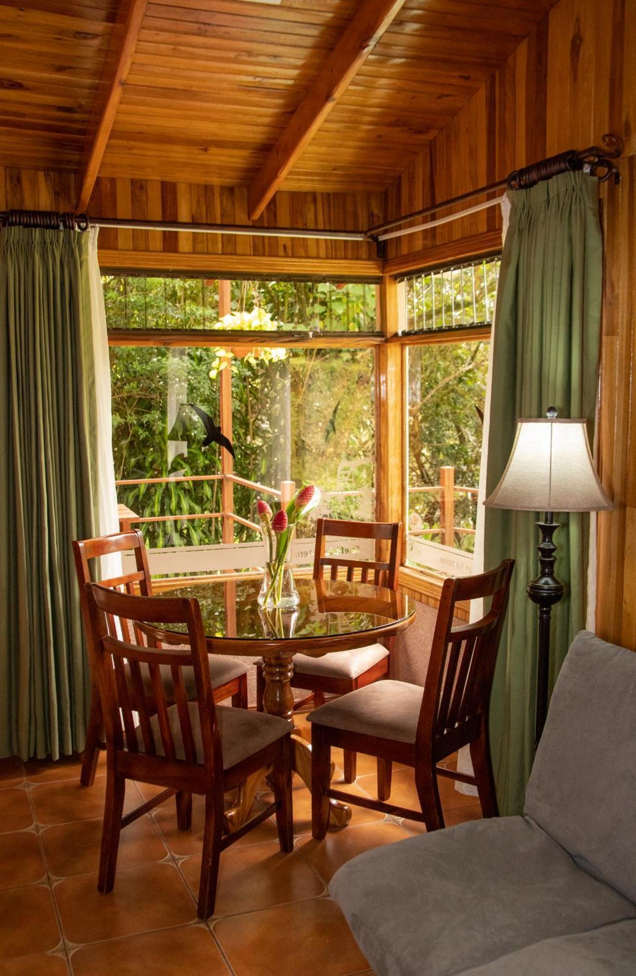 Los Pinos Cabins & Reserve Monteverde ภายนอก รูปภาพ